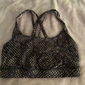 LULULEMON crossover sports bra SIZE 4